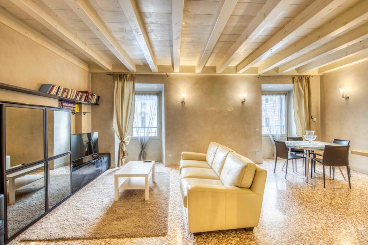 Apartmentsarena - Mercatorum - Piazza Erbe Apartment *