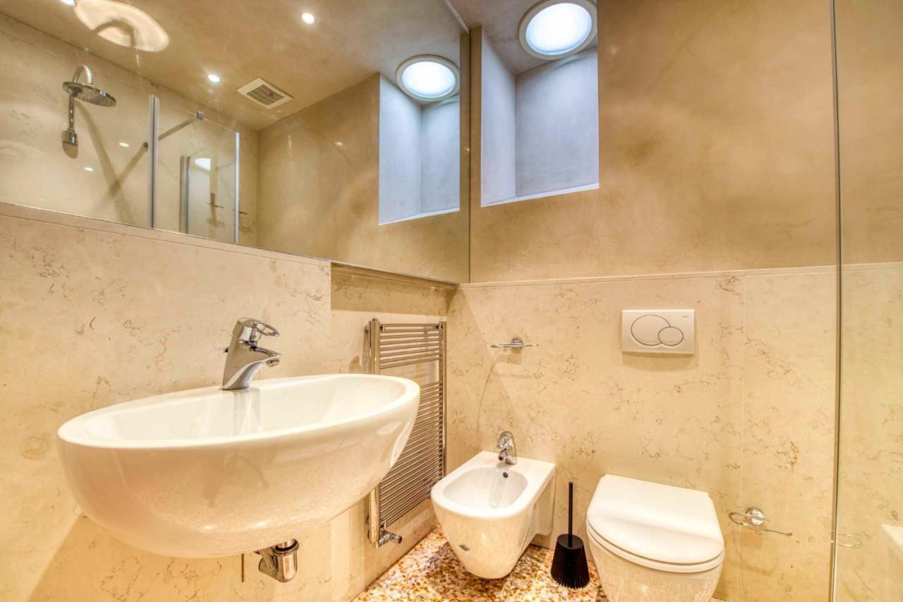 Apartmentsarena - Mercatorum - Piazza Erbe Apartment