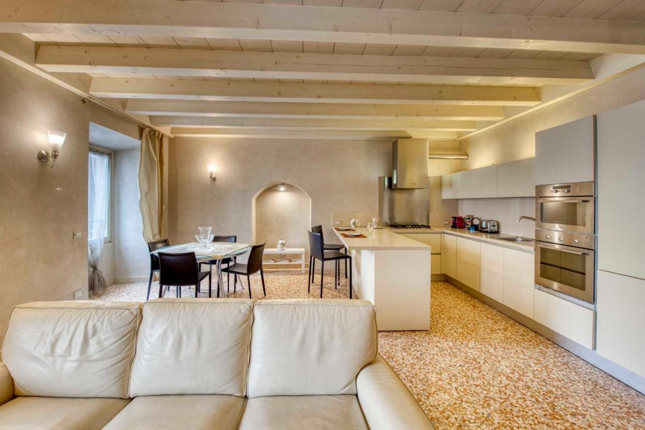 Apartmentsarena - Mercatorum - Piazza Erbe Apartment *