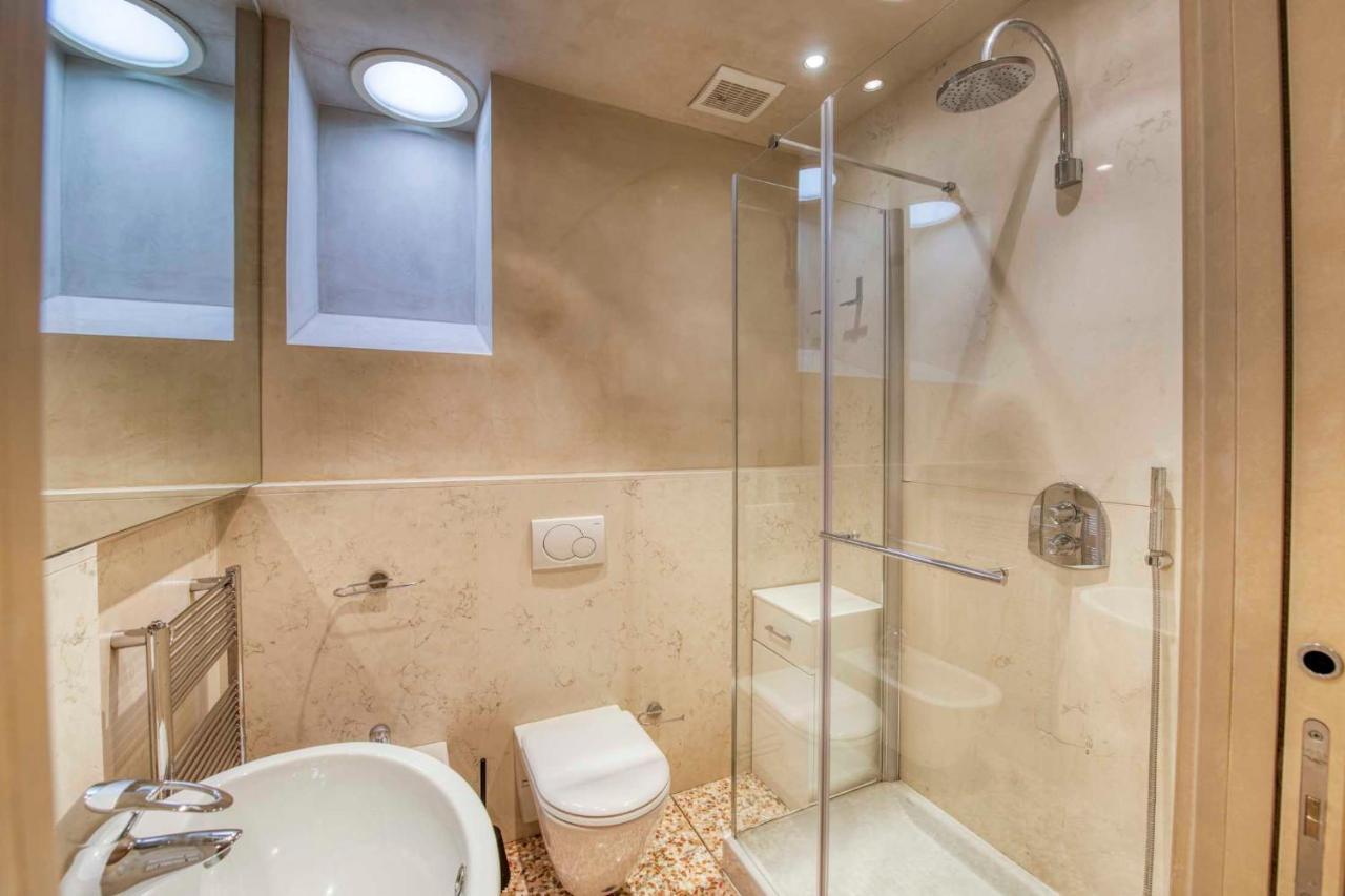 Apartmentsarena - Mercatorum - Piazza Erbe Apartment Verona