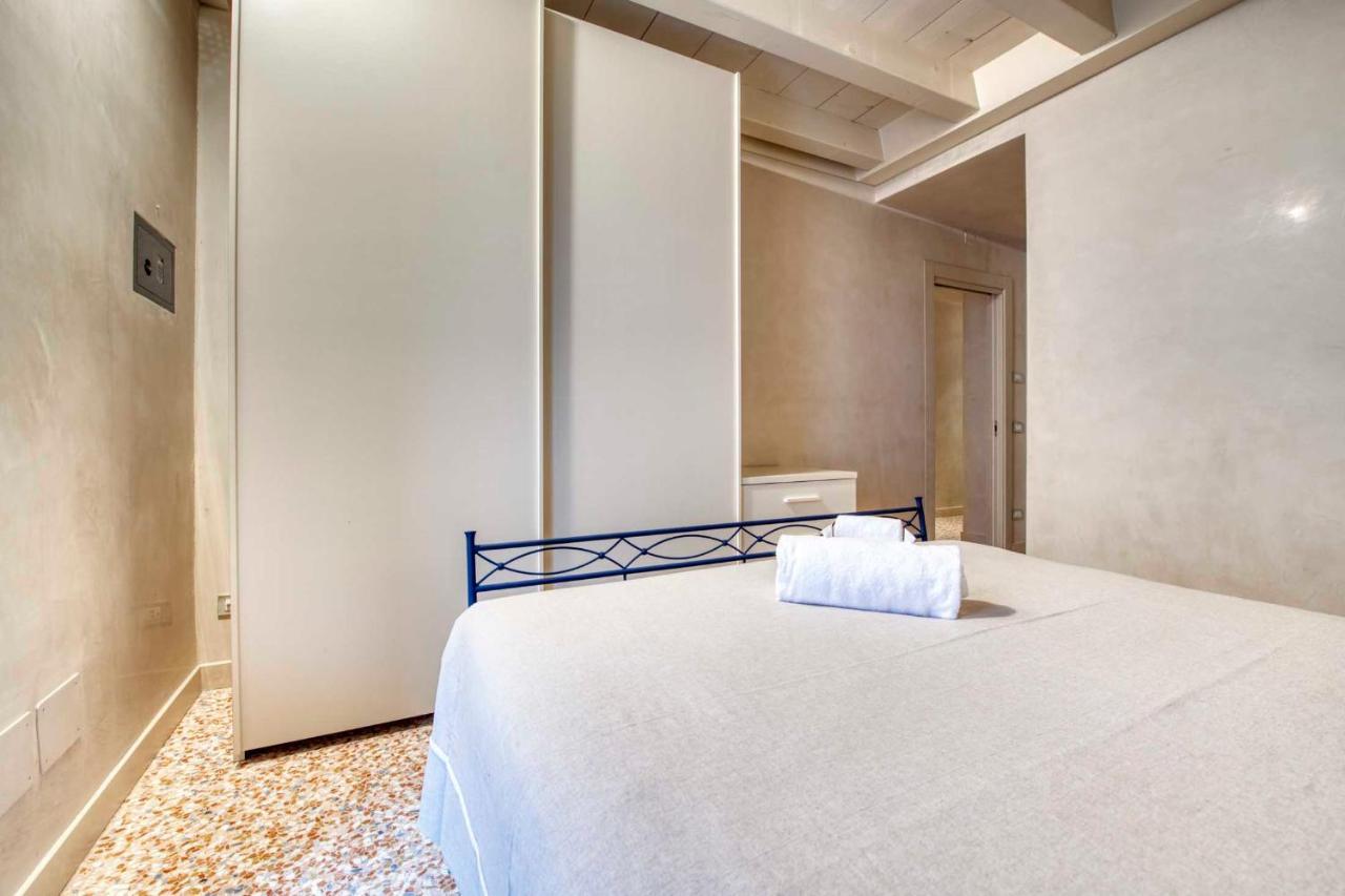 Apartmentsarena - Mercatorum - Piazza Erbe * Verona