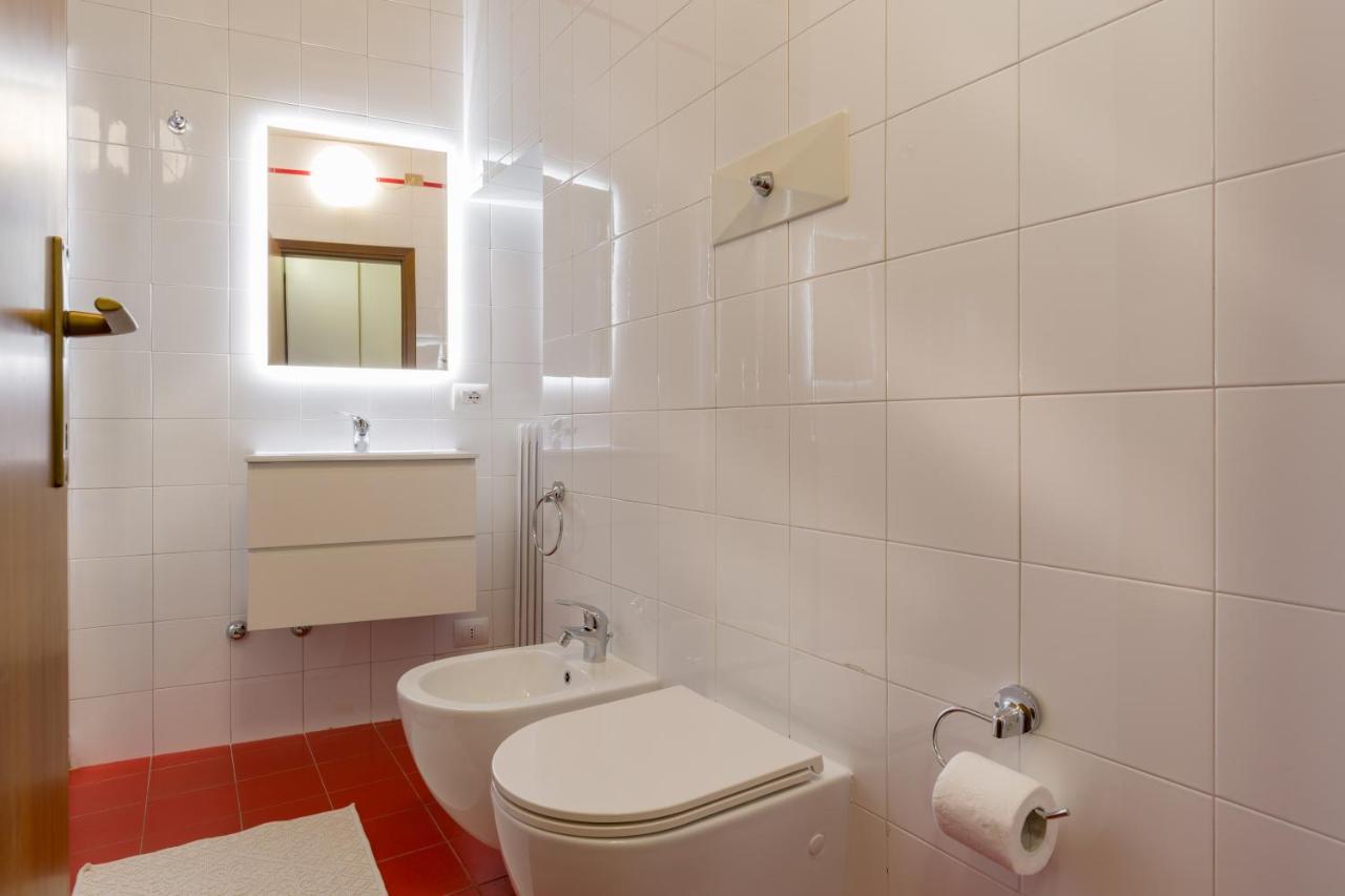 Apartment Center