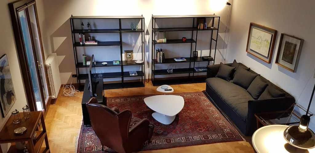 Interno Gavi *