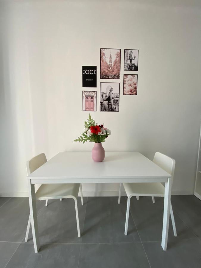 The Chic Apartment