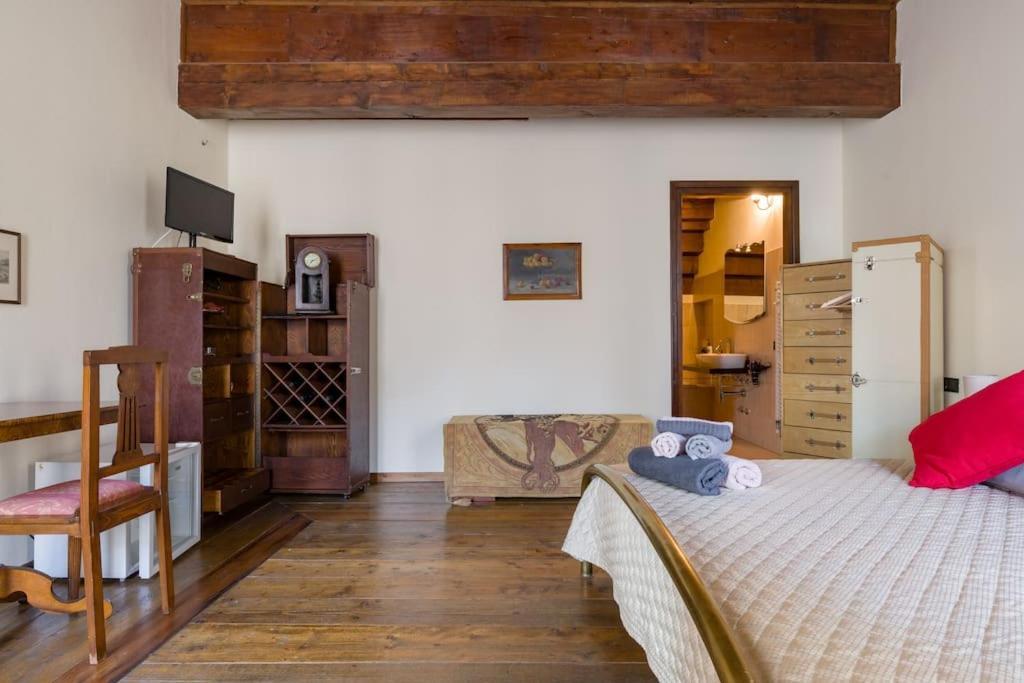 Magnificent 1800 In The Heart Of Apartment *