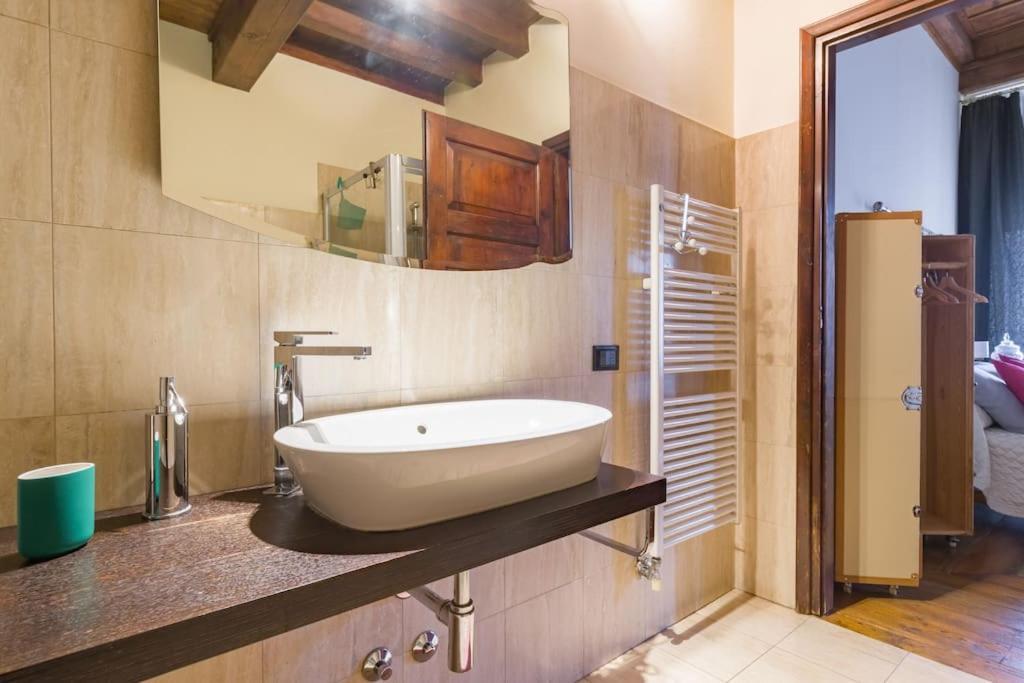 Magnificent 1800 In The Heart Of