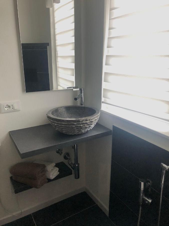 Blaxej, Nel Cuore Di Verona, Moderno Ed Elegante, 4 Posti Letto, Wi-fi, Self Check In Huoneisto *