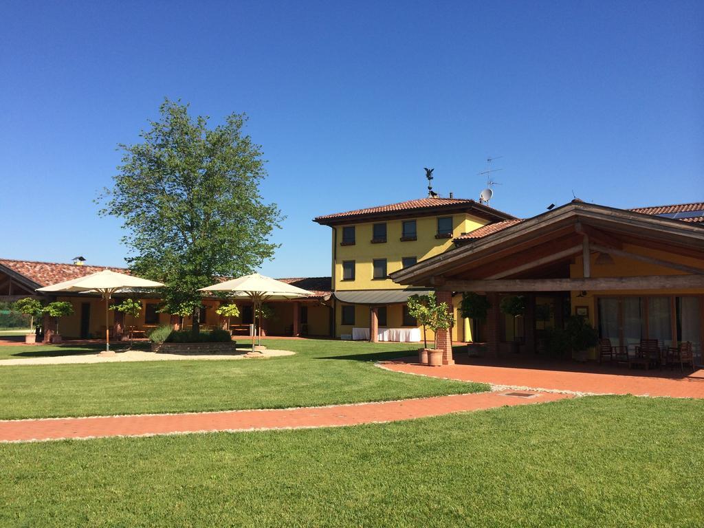 Maatilamajoitukset Corte All'olmo