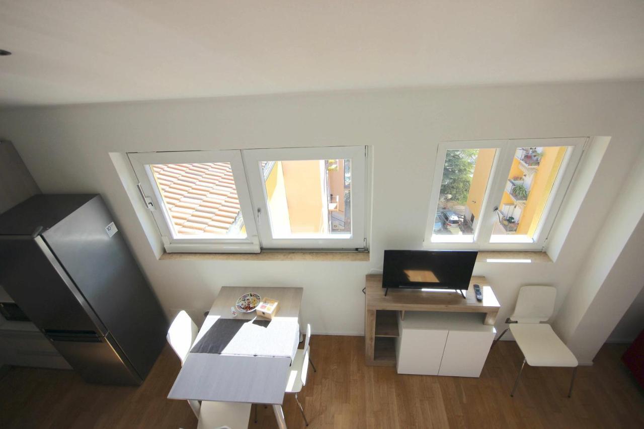 Vr Attico Di Lino Verona