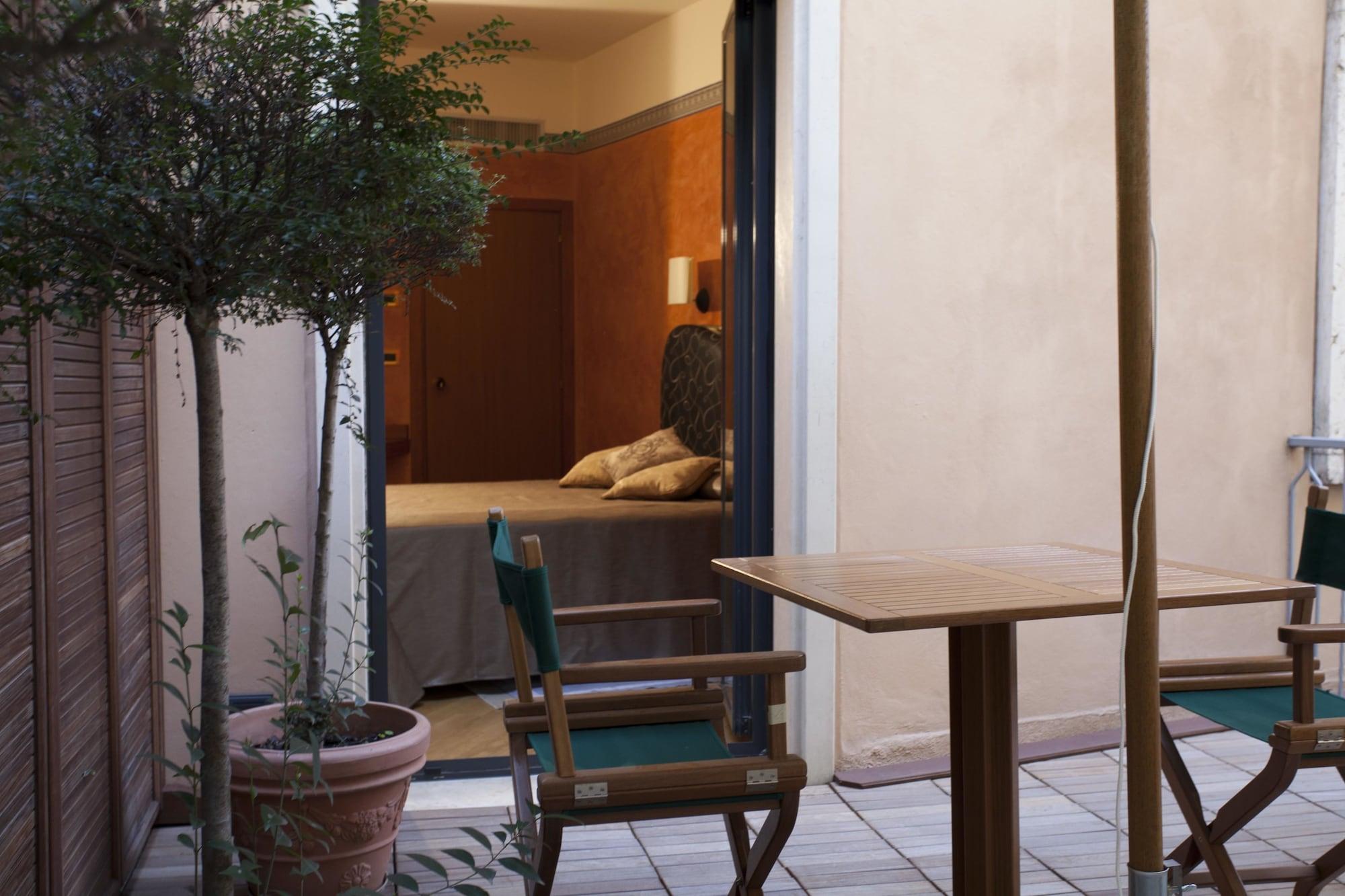 Europa Hotel 3*