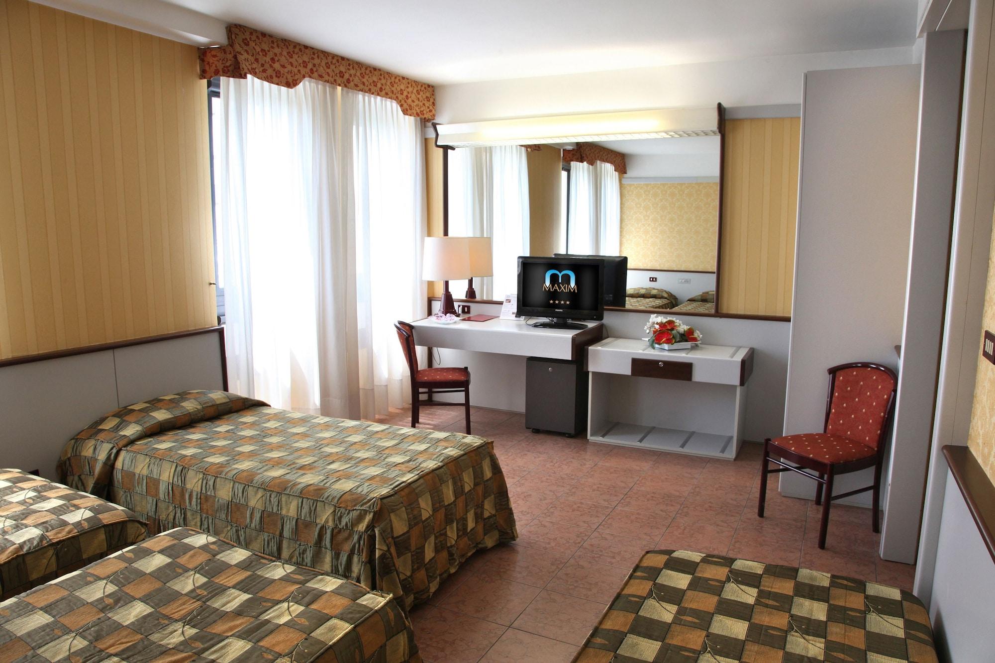 Hotel Maxim 4*