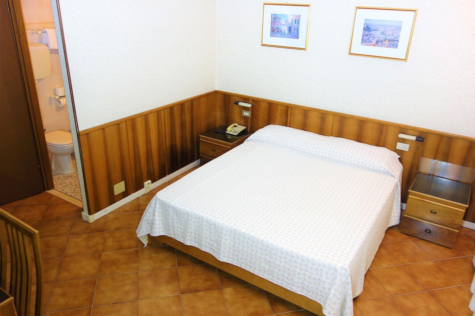 Khách sạn Euromotel Croce Bianca Verona