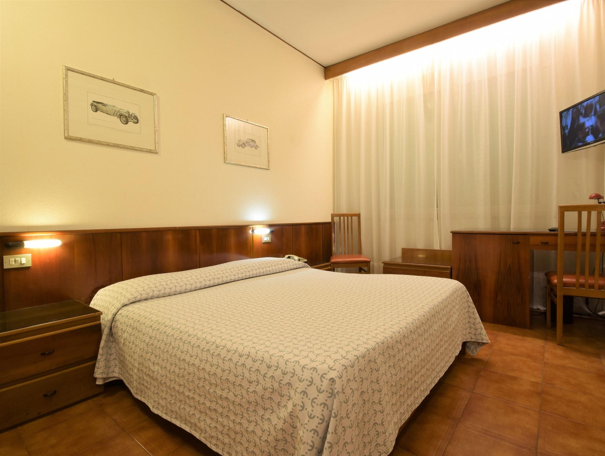 Khách sạn Euromotel Croce Bianca Verona