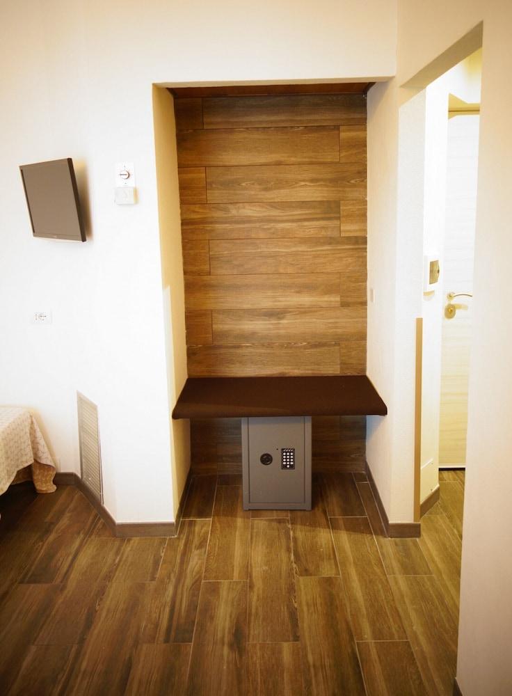 Khách sạn Euromotel Croce Bianca