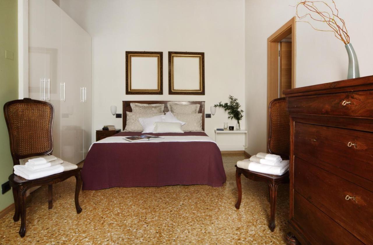 Residenza Roccamaggiore Huoneisto Verona