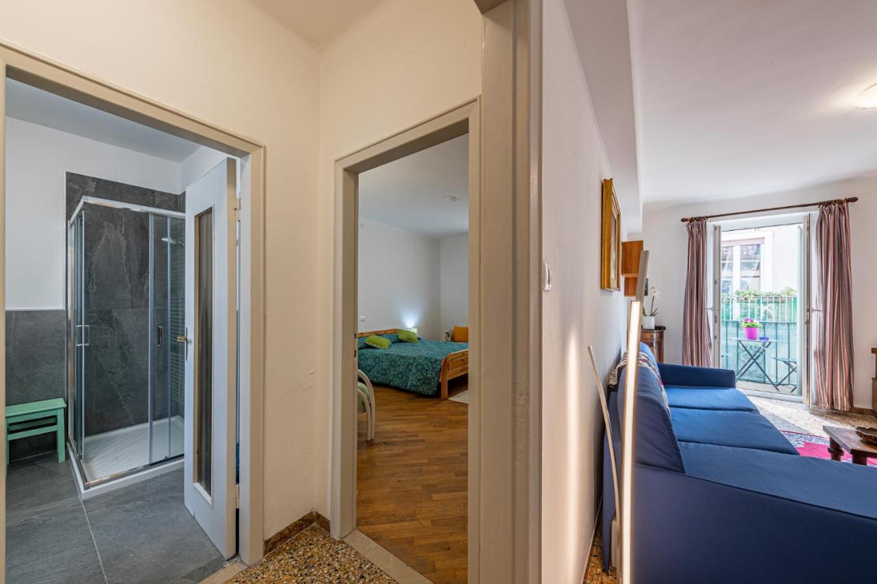 Polly's 3 Floor Apartment