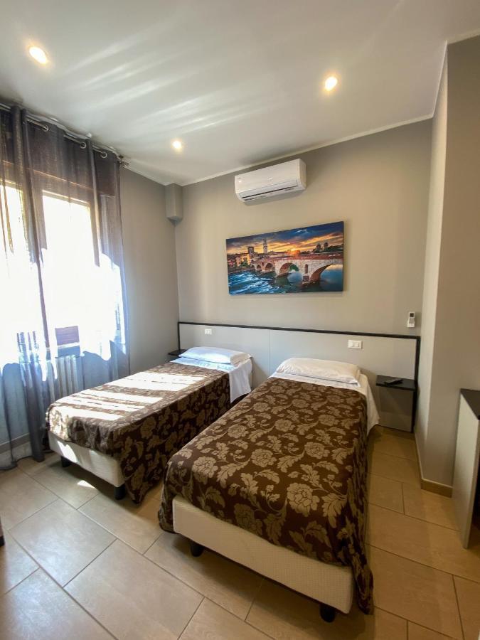 Arena Hotel *