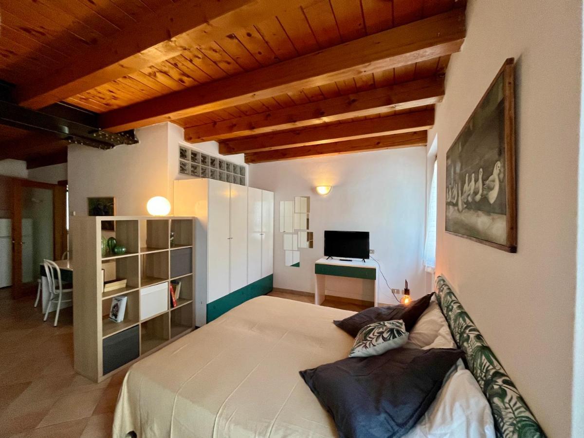 Bright, Cozy In The Heart Of Apartment *