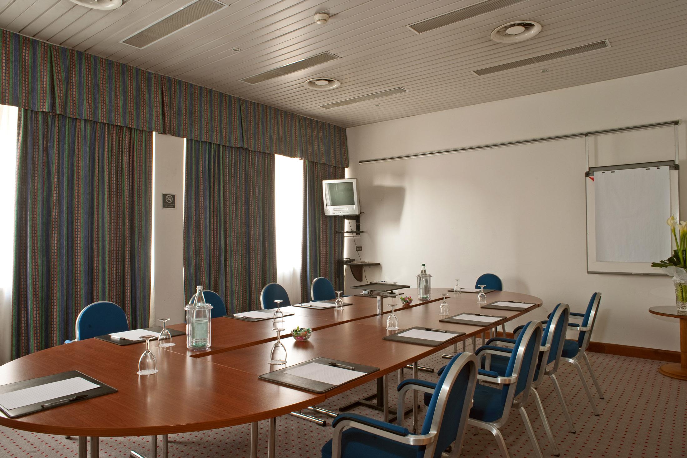 Cavallo Est Hotel 4*