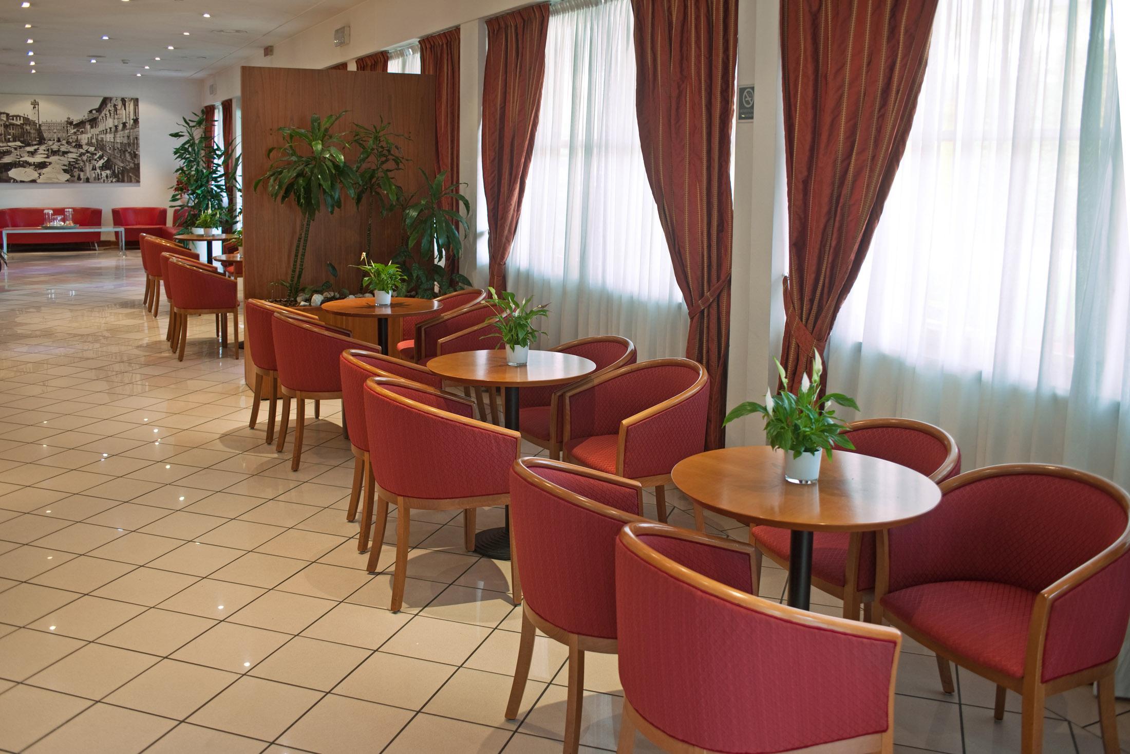 Cavallo Est Hotel