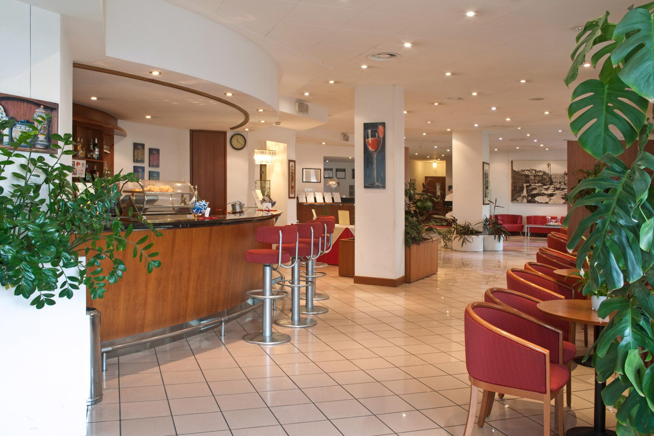 Hotel Cavallo Est 4*