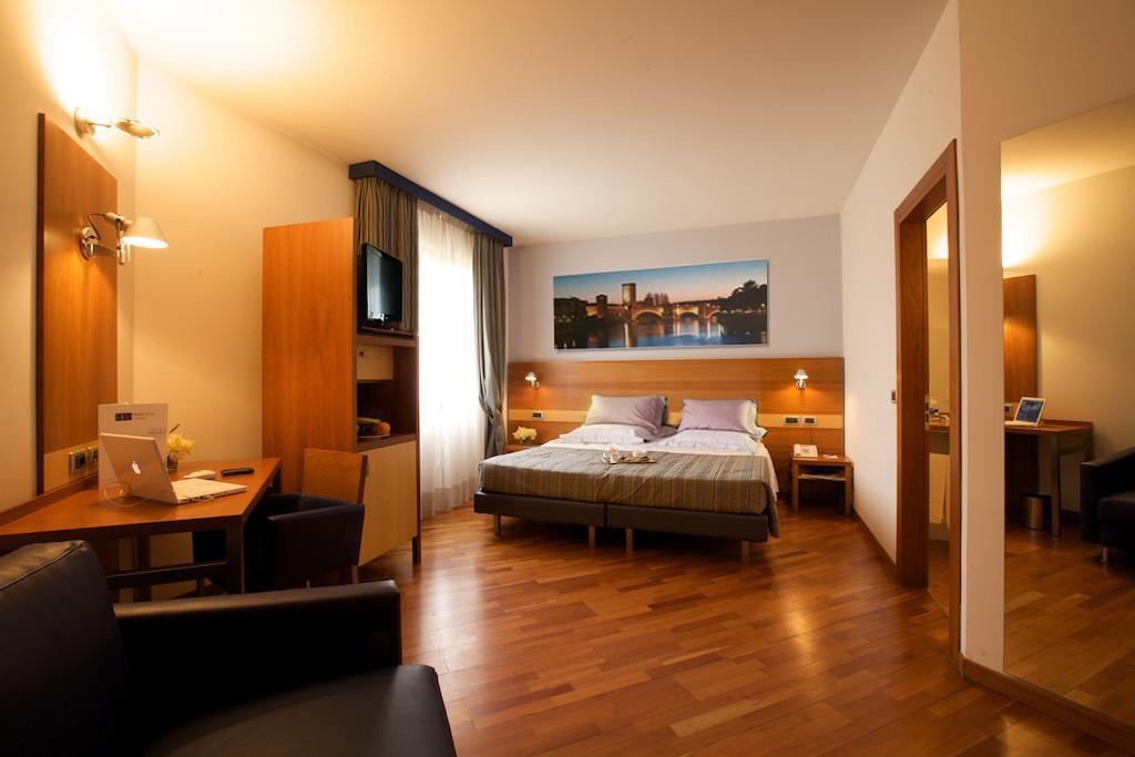 Fiera 4*
