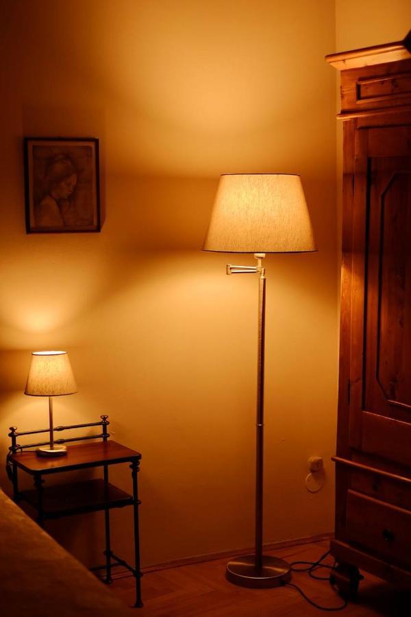 Apartment Mario Number 8
