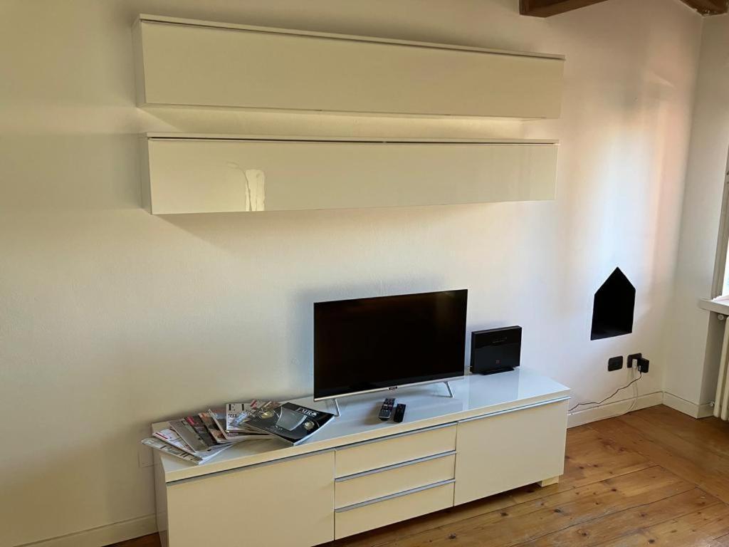 Locazione Via Fama 7 Apartment *
