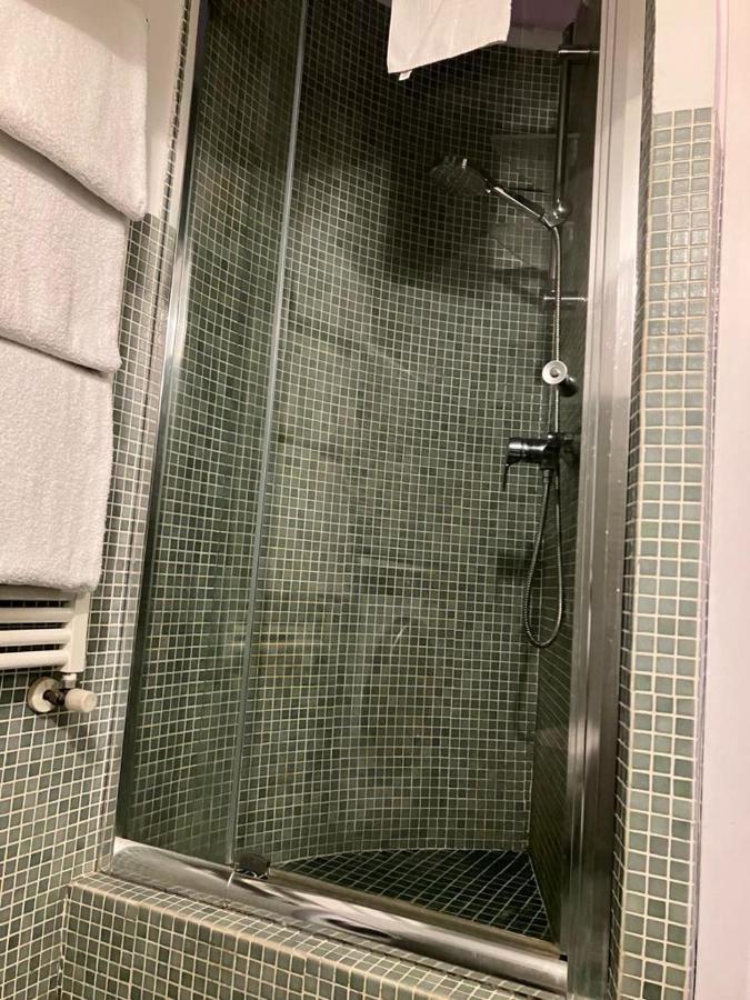 Apartment Locazione Via Fama 7 *