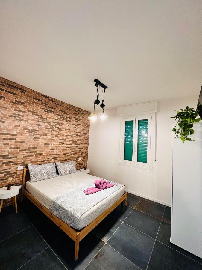 Blaxej, Nel Cuore Di Verona, Moderno Ed Elegante, 4 Posti Letto, Wi-fi, Self Check In Huoneisto