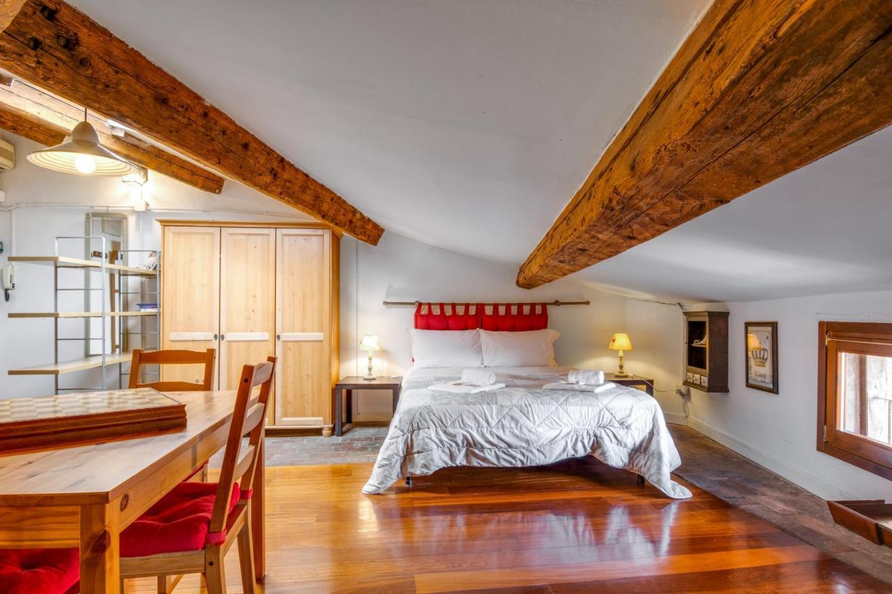Apartment Mansarda Giulietta E Romeo - Affitti Brevi Italia *