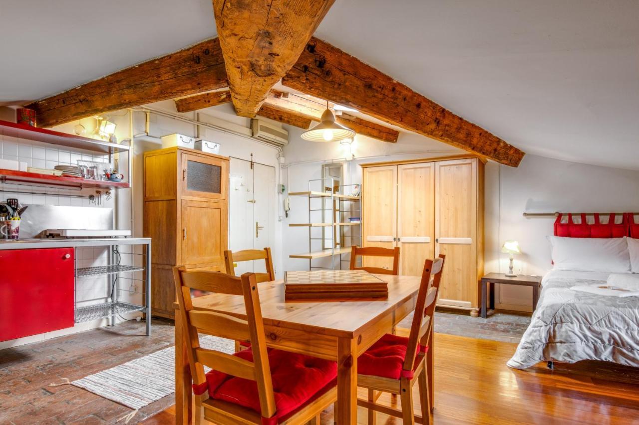 Apartment Mansarda Giulietta E Romeo - Affitti Brevi Italia *
