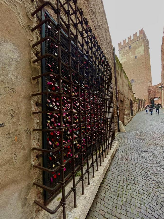 River Castle * Verona