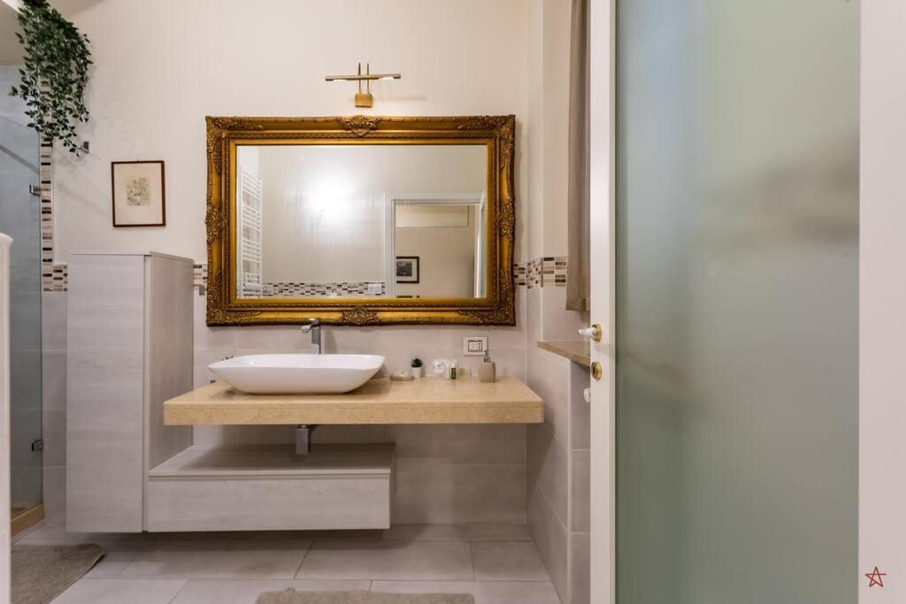 Arena-center Luxury *