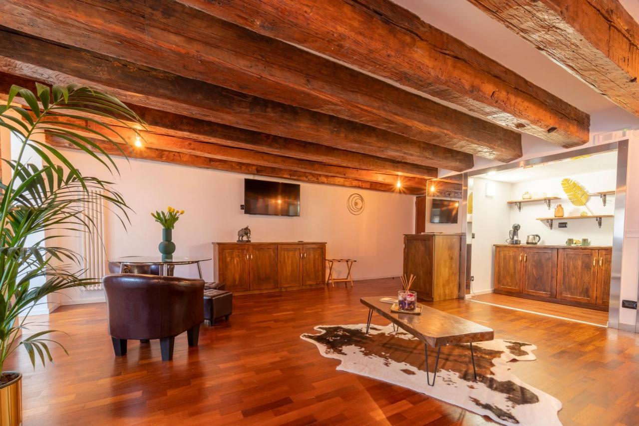 Aurelia Luxury - Piazza Delle Erbe
