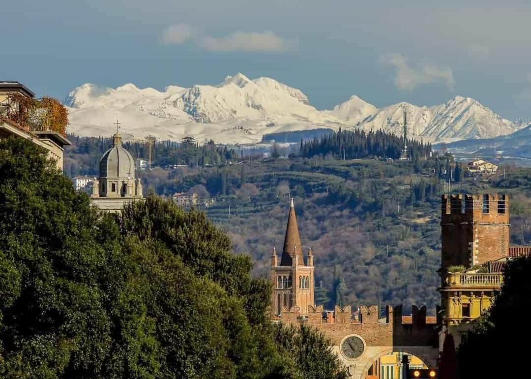 Royal Olympus Guest house Verona