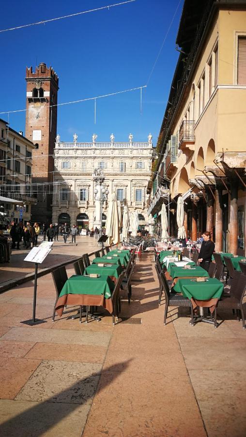 Fiorello's House 02309-loc-04779 Verona