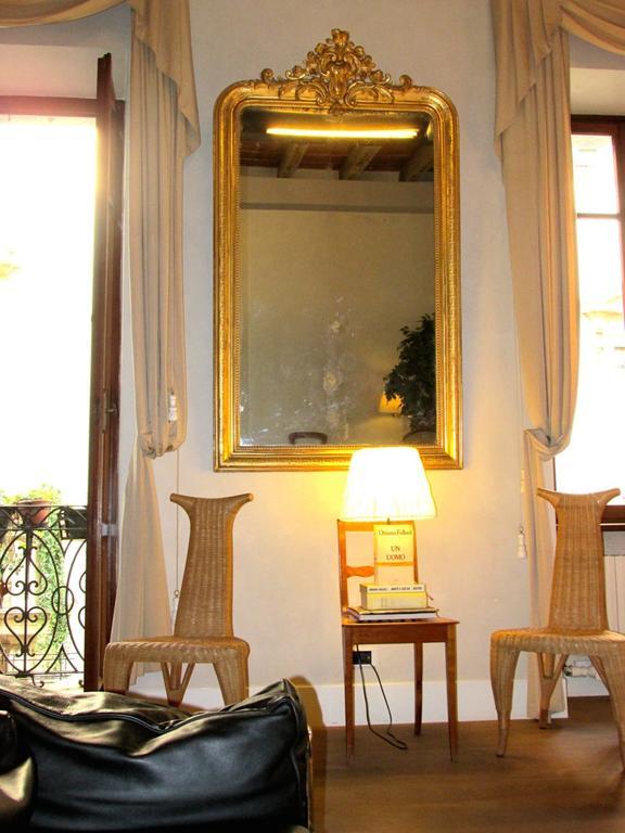 Apartment Writer's