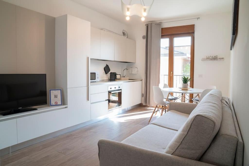 Modern House 10 Min To Fiera Apartamento