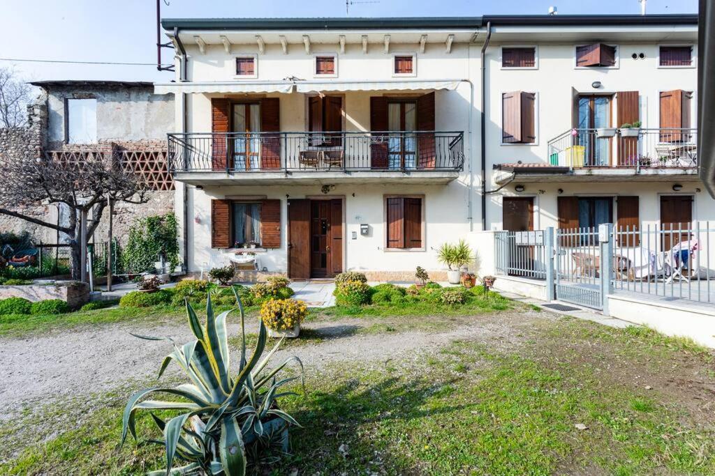Apartment La Casa Di Otto In Fiera - Con Parcheggio! Verona
