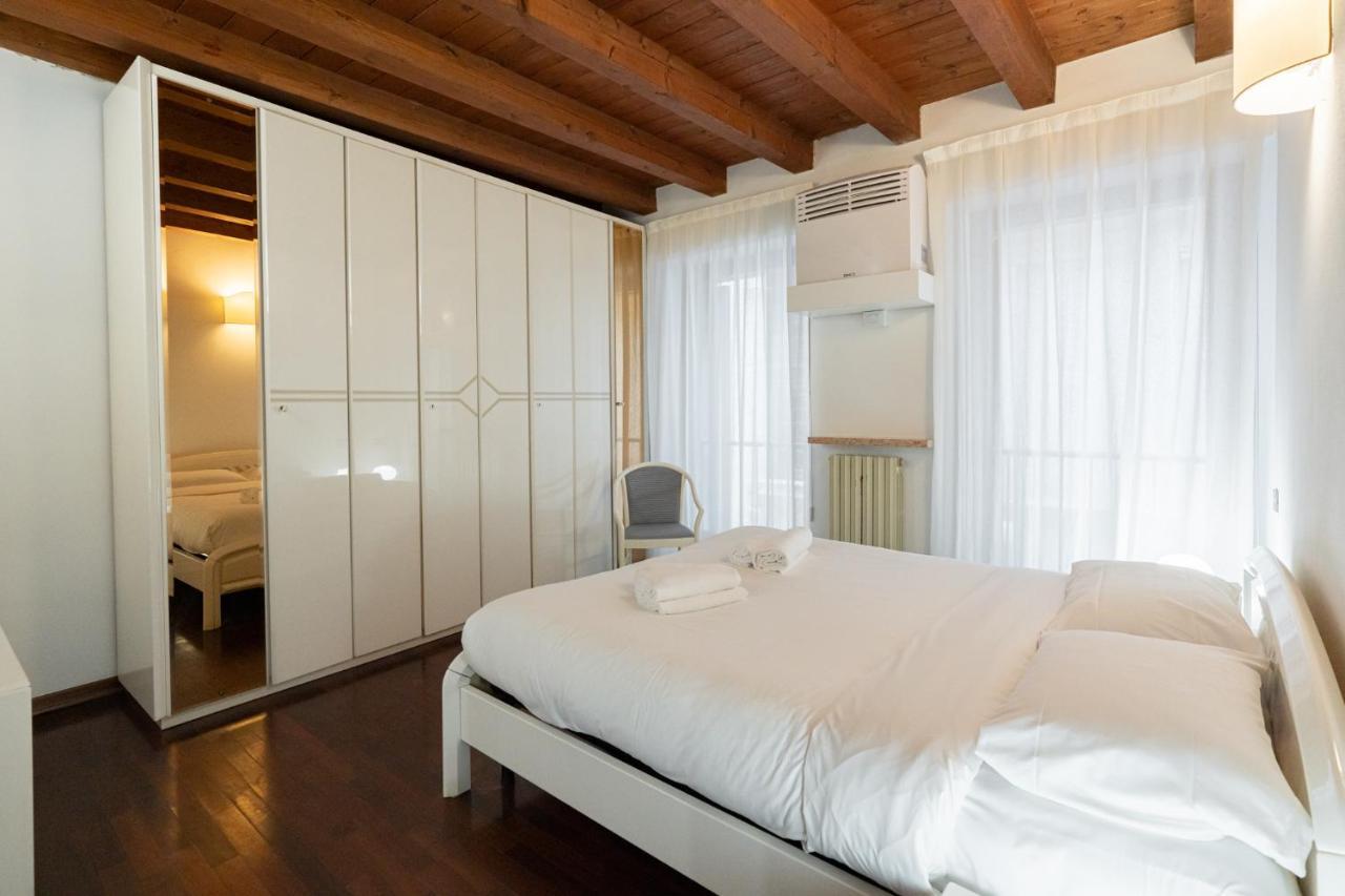 Apartment Domus - Centralissima E Antica Residenza Cappello *