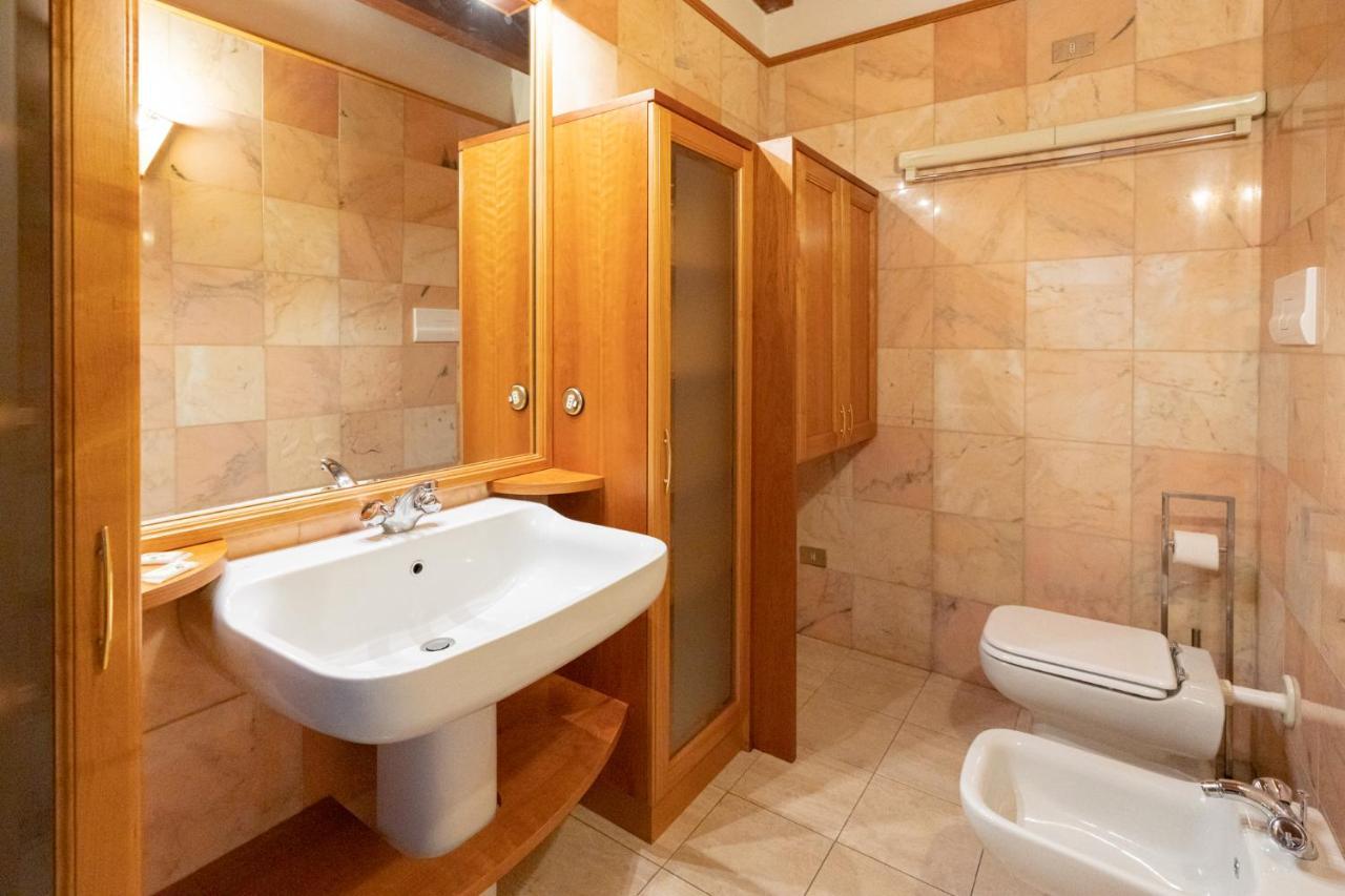 Apartamento Domus - Centralissima E Antica Residenza Cappello