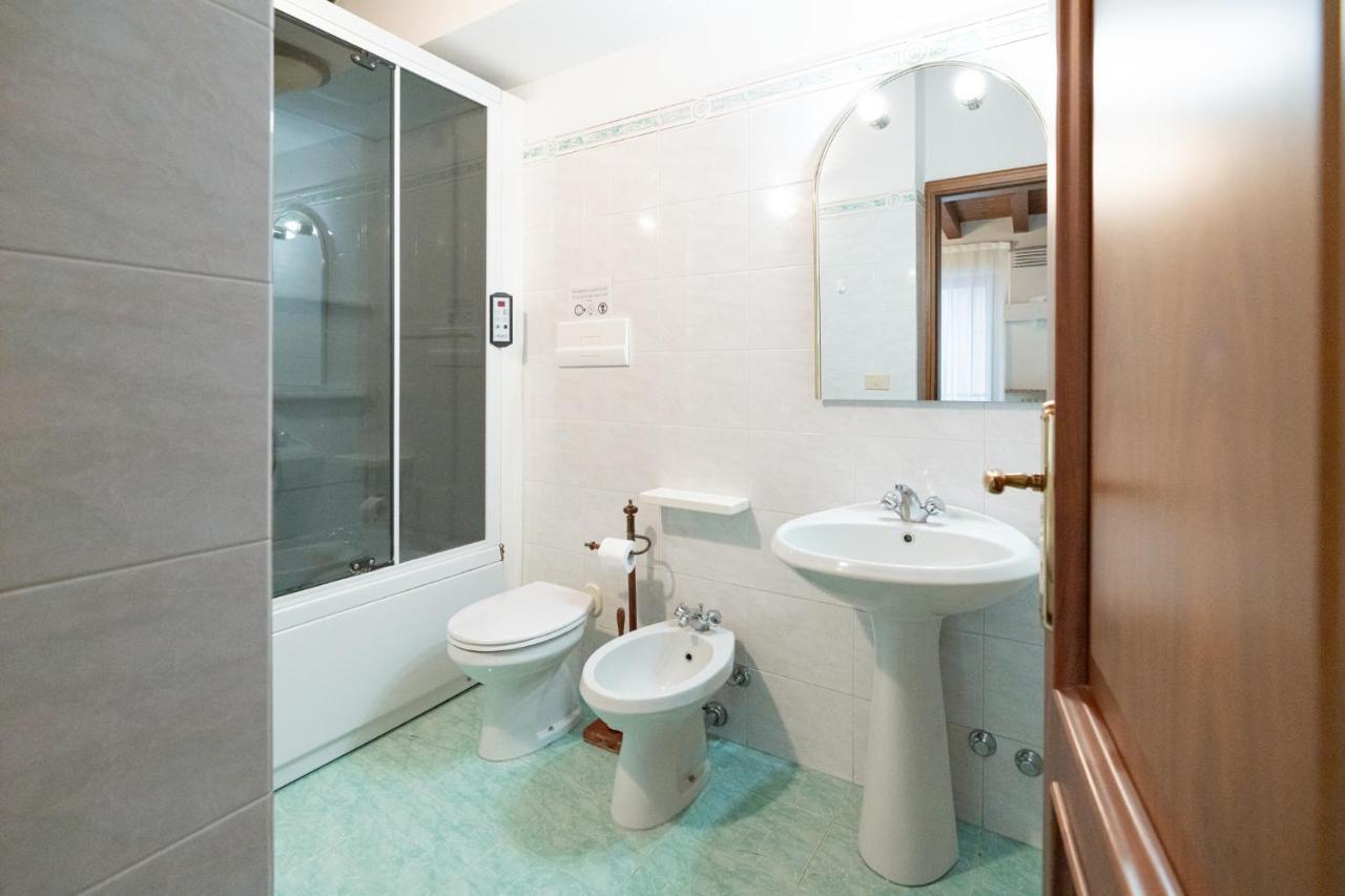 Apartment Domus - Centralissima E Antica Residenza Cappello *
