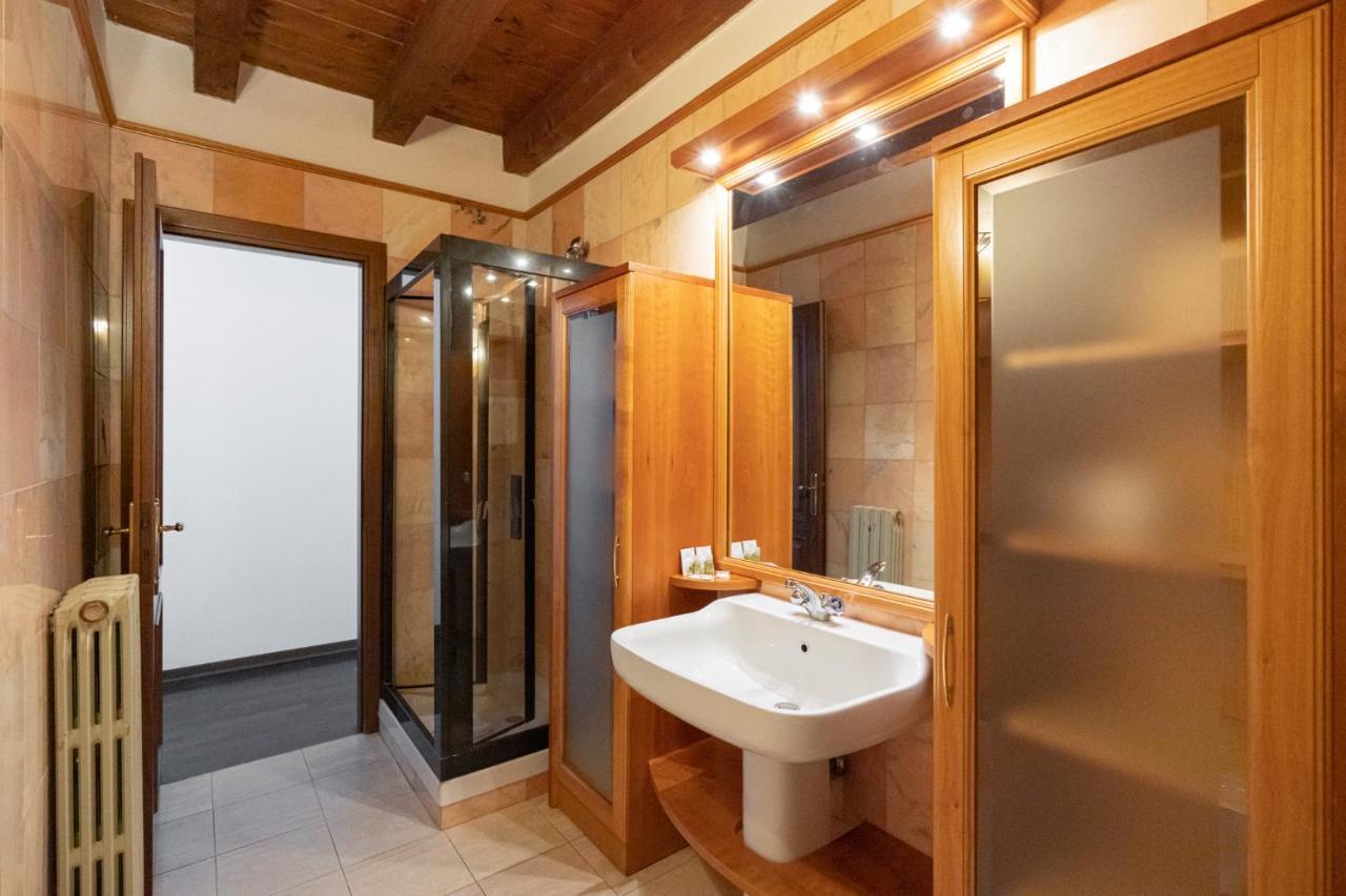 Apartment Domus - Centralissima E Antica Residenza Cappello Verona