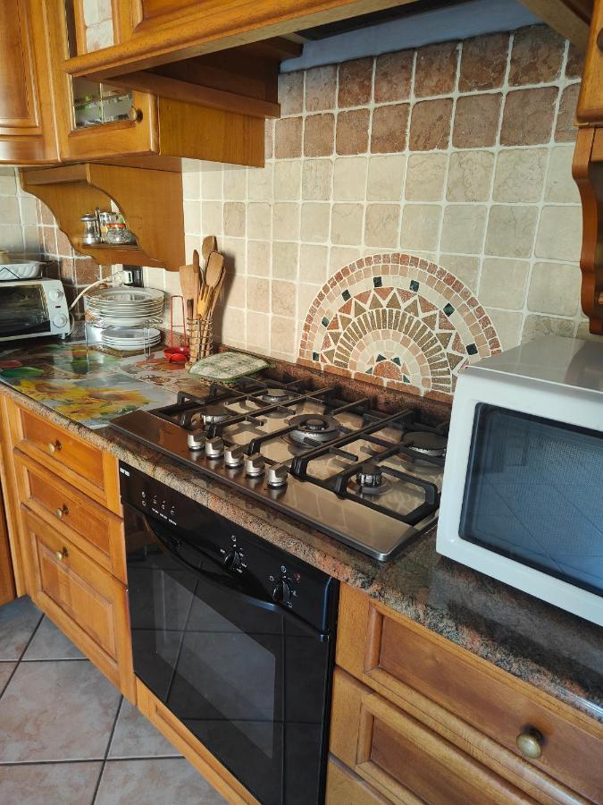 Lara's House