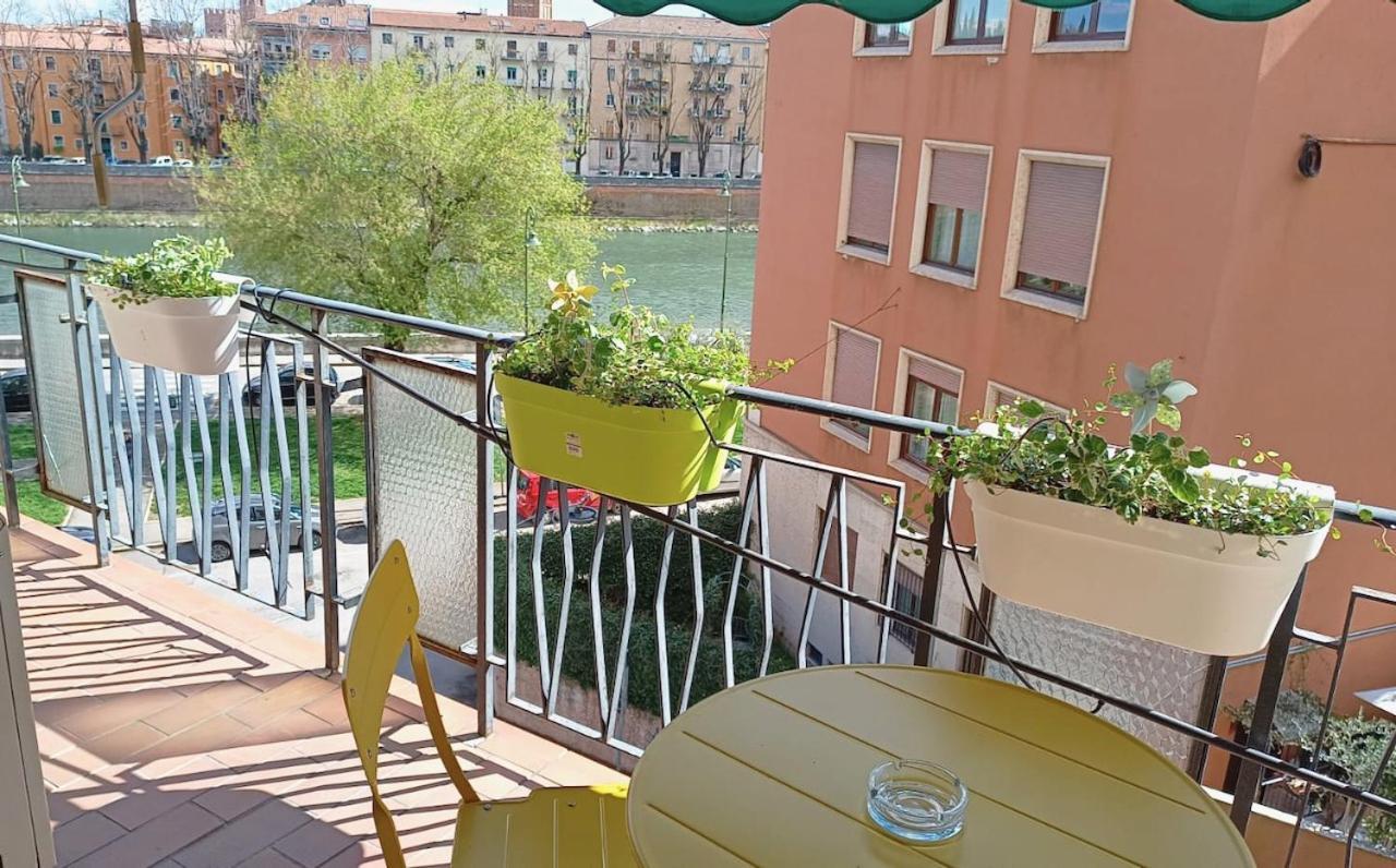 Riverview Luxury Flat Căn hộ *