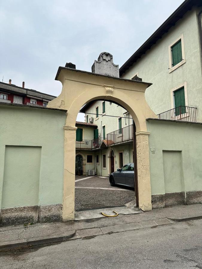 Huoneisto Dreaming Borgo Roma Verona