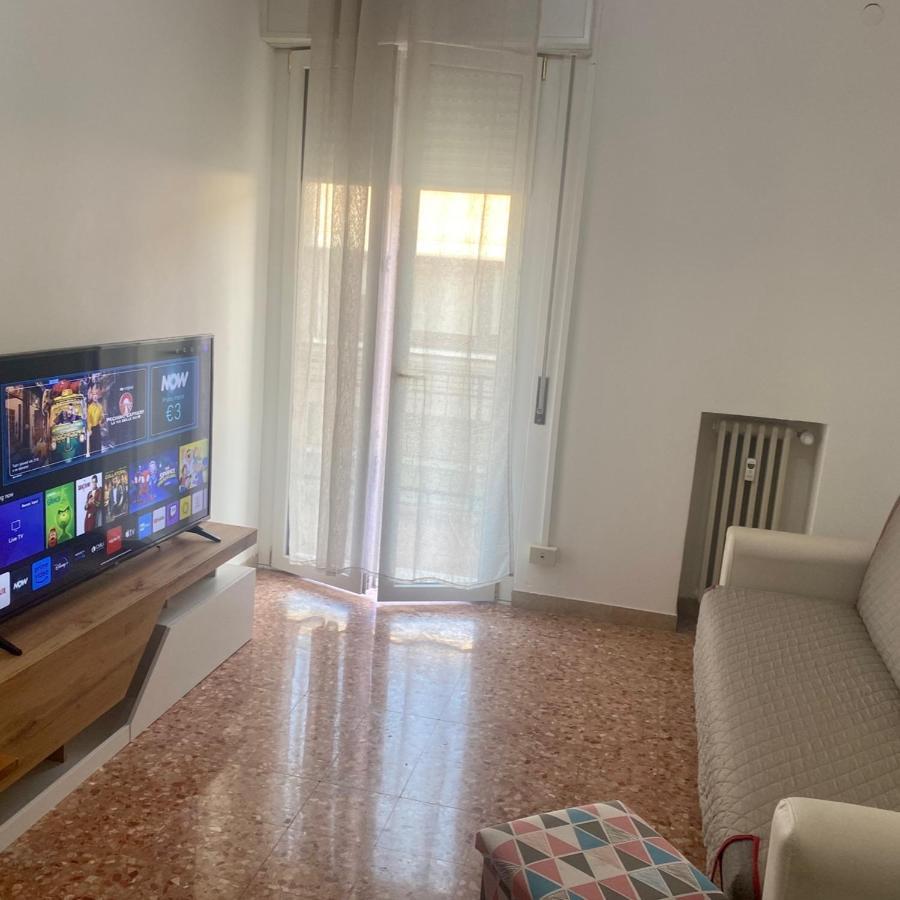 3br Close To Arena Free P Apartment