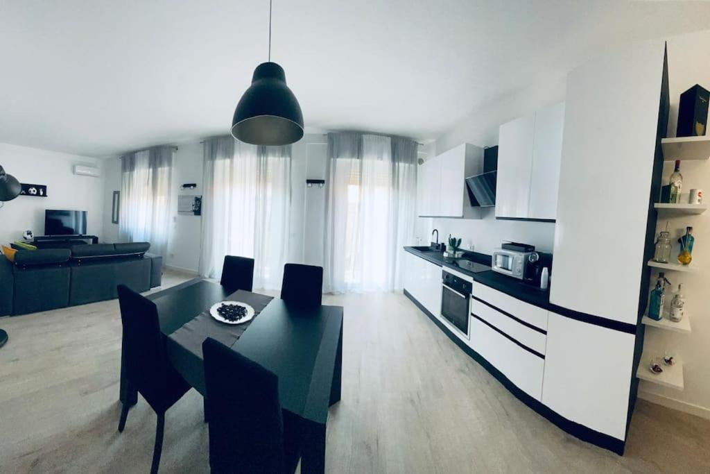 Sun Street Apartment
