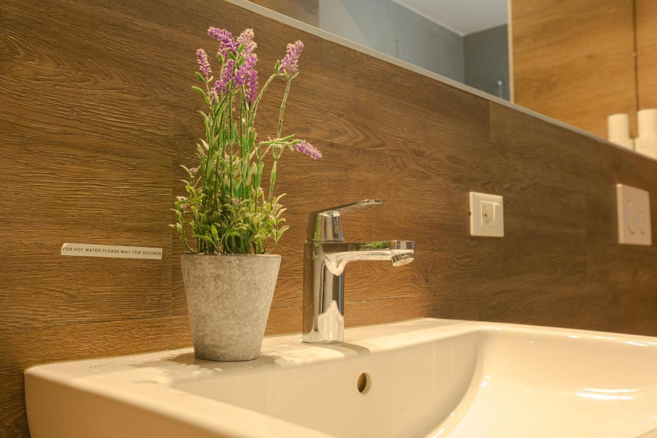 Giberti - Royal Welcome Apartment